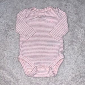(3 for $10) baby gap bodysuit